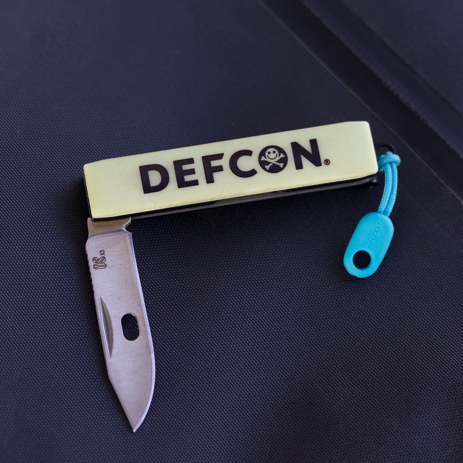 Keyport Faceplate with Def Con logo knife